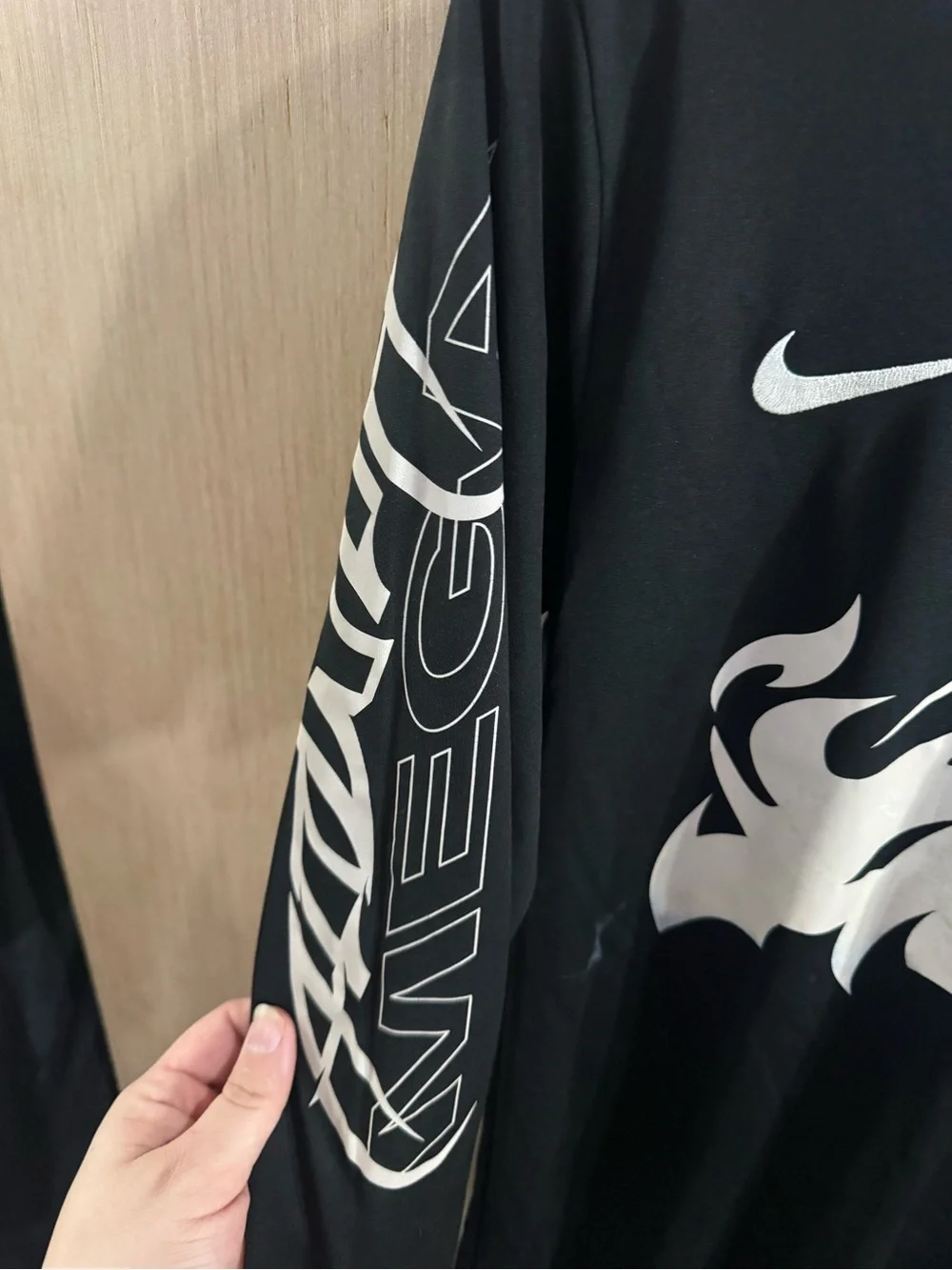 Nike ‘Gurls Talk’ MAD LOVE ‘3’ Adwoa Aboah Xx Football Top 725884-010 Medium